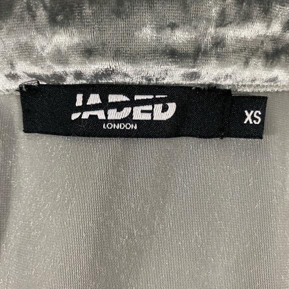 JADED LONDON Crushed Velvet Button Down Shirt Blouse Embroidered Panther Silver - Picture 12 of 14